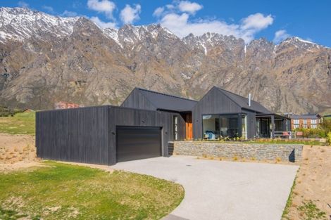 Photo of property in 12 Falconer Rise, Jacks Point, Queenstown, 9371