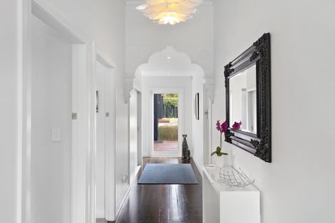 Photo of property in 30 Beaconsfield Street, Grey Lynn, Auckland, 1021