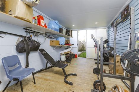 Photo of property in 1/56 Greenhaven Avenue, Opaheke, Papakura, 2113