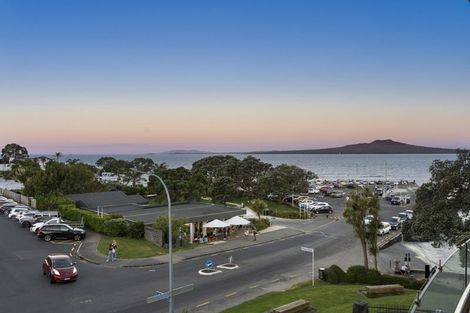 Photo of property in 1/7 The Promenade, Takapuna, Auckland, 0622
