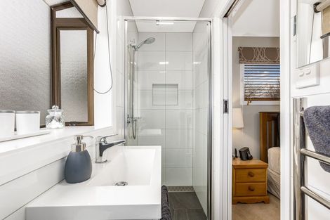 Photo of property in 25 Russell Road, Wainuiomata, Lower Hutt, 5014