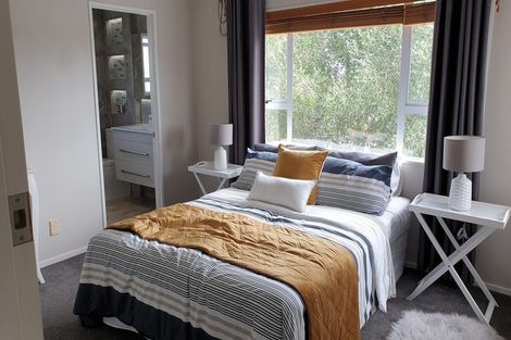 Photo of property in 313 Hobsonville Road, Hobsonville, Auckland, 0618