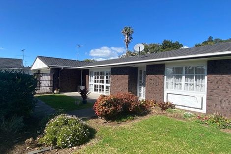 Photo of property in 10 Mimosa Place, Half Moon Bay, Auckland, 2012