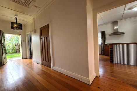 Photo of property in 56 Old Mill Road, Grey Lynn, Auckland, 1021