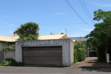 Photo of property in 11c Joan Street, Point Chevalier, Auckland, 1022