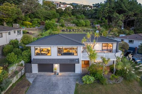 Photo of property in 12 Bosun Terrace, Whitby, Porirua, 5024