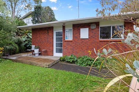 Photo of property in 1/10 Shaldon Crescent, Blagdon, New Plymouth, 4310