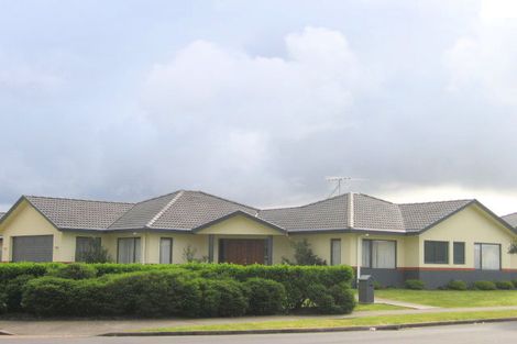 Photo of property in 11 Wayne Francis Drive, East Tamaki, Auckland, 2016