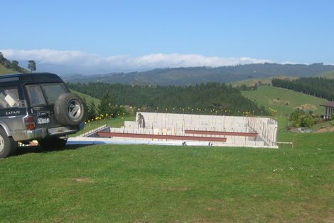 Photo of property in 18 Tironui Place, Whitianga, 3510