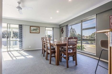 Photo of property in 184 Manly Street, Paraparaumu Beach, Paraparaumu, 5032