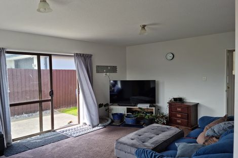 Photo of property in 7 Farm Lane, Parklands, Christchurch, 8083
