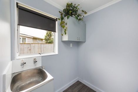 Photo of property in 33 Rhodes Drive, Kelvin Grove, Palmerston North, 4414