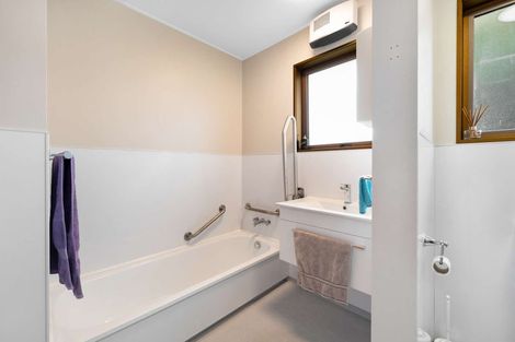 Photo of property in 82a Kitchener Street, Gore, 9710