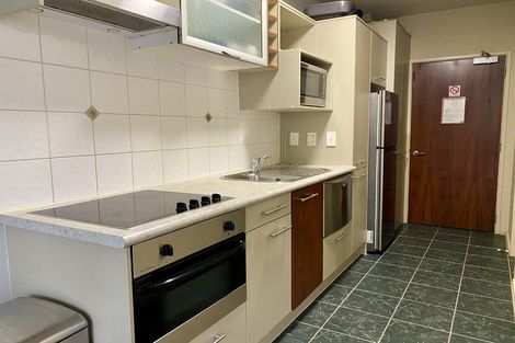 Photo of property in Atrium Apartments, 2c/154 The Terrace, Wellington Central, Wellington, 6011