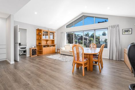 Photo of property in 118 Rosetta Road, Raumati South, Paraparaumu, 5032