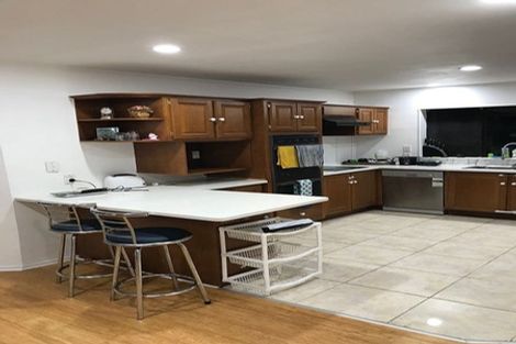 Photo of property in 7 Kallaroo Place, Botany Downs, Auckland, 2010