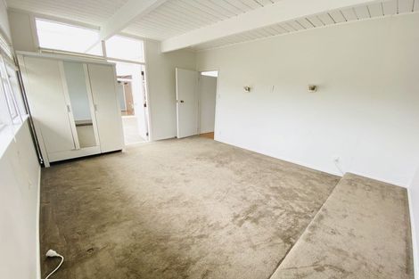 Photo of property in 156 Bleakhouse Road, Mellons Bay, Auckland, 2014