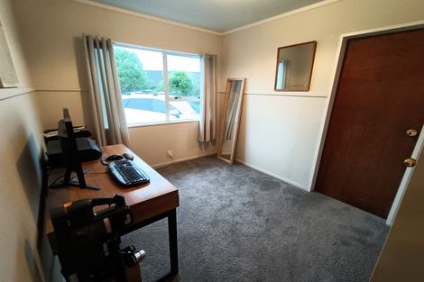 Photo of property in 51a Guadeloupe Crescent, Grenada Village, Wellington, 6037