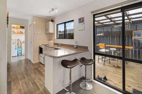 Photo of property in 1 Bullmore Place, Pukehangi, Rotorua, 3015