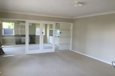 Photo of property in 87 Memorial Avenue, Ilam, Christchurch, 8053
