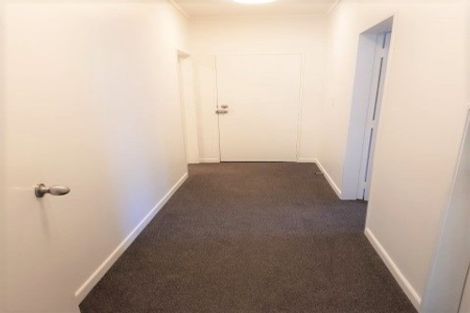 Photo of property in 3 Oak Avenue, Paremata, Porirua, 5024