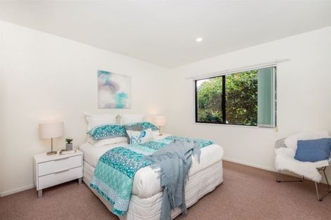 Photo of property in 2/55 Seaview Road, Glenfield, Auckland, 0629