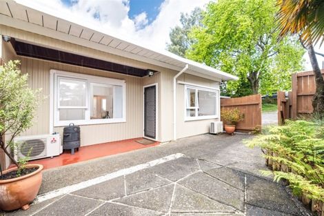 Photo of property in 1/289 Swanson Road, Ranui, Auckland, 0612