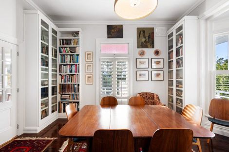 Photo of property in 15 Colenso Avenue, Hospital Hill, Napier, 4110