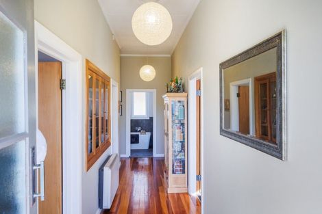 Photo of property in 32 Colombo Street, Hokowhitu, Palmerston North, 4410
