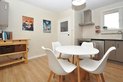 Photo of property in 10 Netherlands Avenue, Kelston, Auckland, 0602