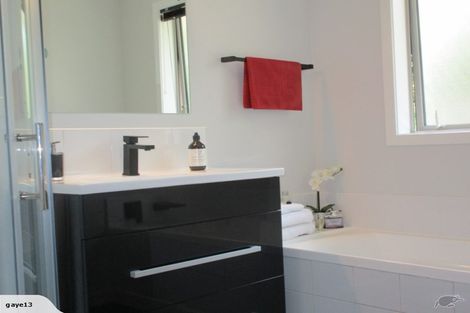 Photo of property in 11 Lithgow Drive, Otamatea, Whanganui, 4500