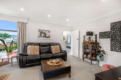 Photo of property in 27 Ferguson Street, Levin, 5510