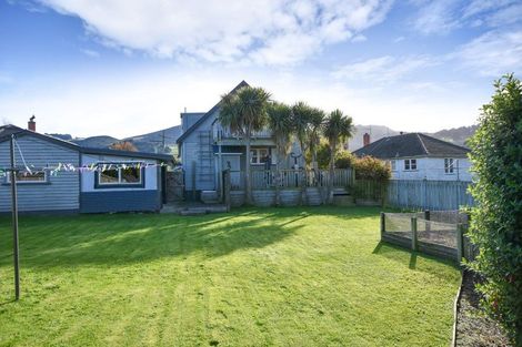 Photo of property in 28 Freyberg Avenue, Sawyers Bay, Port Chalmers, 9023