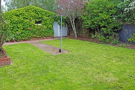 Photo of property in 34 Russell Street, Palmerston North, 4414