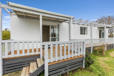 Photo of property in 18 Nikau Street, Inglewood, 4330