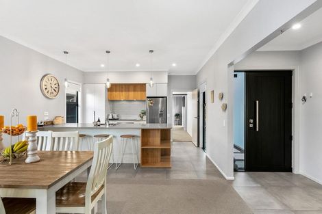 Photo of property in 1 Coolgardie Close, Papamoa, 3118