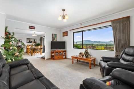 Photo of property in 215 Ongare Point Road, Tahawai, 3170