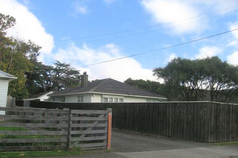 Photo of property in 38 Moores Valley Road, Wainuiomata, Lower Hutt, 5014