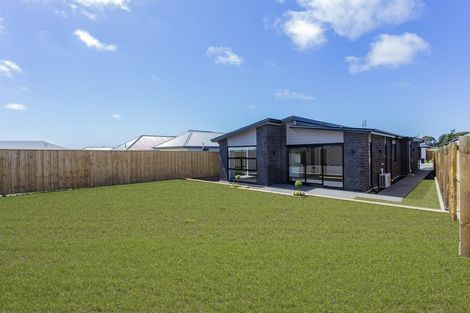 Photo of property in 21 Croydon Street, Woodend, 7610