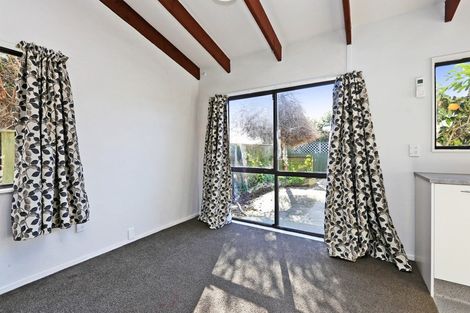 Photo of property in 17 Fleming Crescent, Maraenui, Napier, 4110