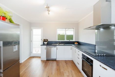 Photo of property in 22 Palliser Place, Milson, Palmerston North, 4414
