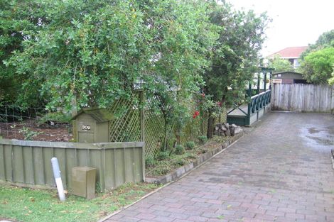 Photo of property in 309 Pakuranga Road, Pakuranga Heights, Auckland, 2010