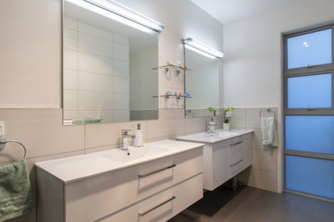 Photo of property in 20 Mervyn Place, Ohauiti, Tauranga, 3112