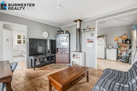 Photo of property in 233 Parkhurst Road, Parakai, 0830