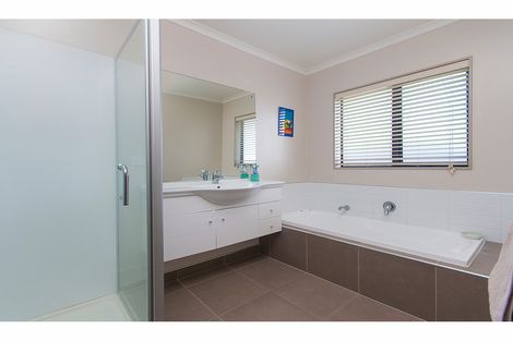 Photo of property in 8 Puketi Lane, Waiuku, 2123