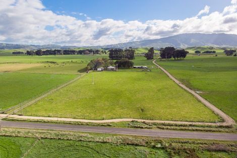 Photo of property in 141 Valley Road, Woodville, 4998