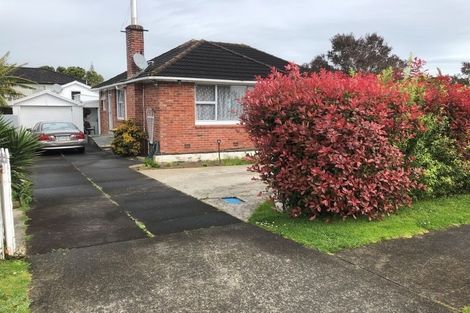 Photo of property in 2/4 Mcleod Road, Weymouth, Auckland, 2103