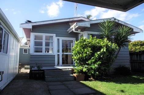 Photo of property in 6 Fyfe Road, Waihi Beach, 3611