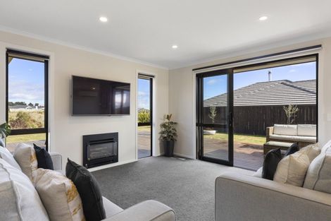 Photo of property in 22 Wai Terrace, Wharewaka, Taupo, 3330