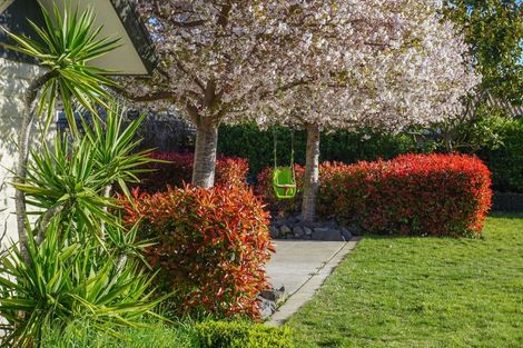 Photo of property in 10 Ludlow Place, Parklands, Christchurch, 8083